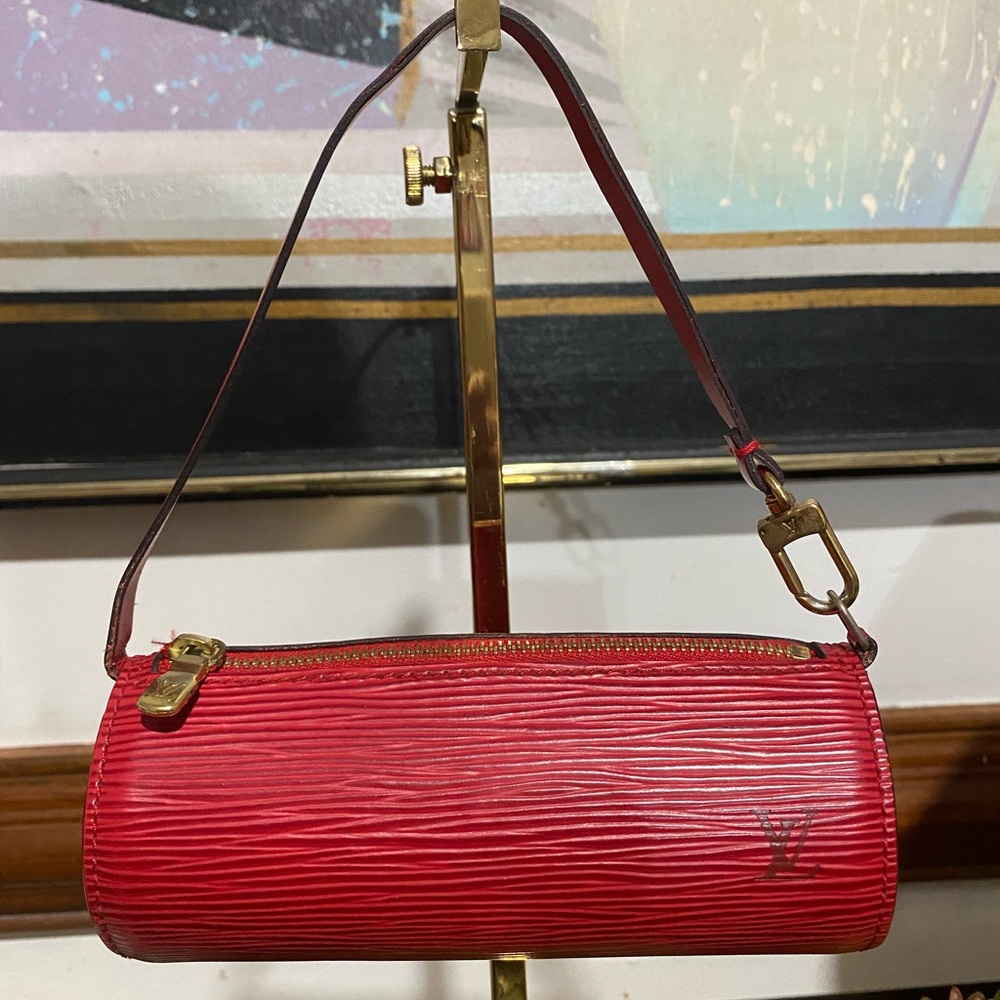 Louis Vuitton
Soufflot Pochette Epi Leather
